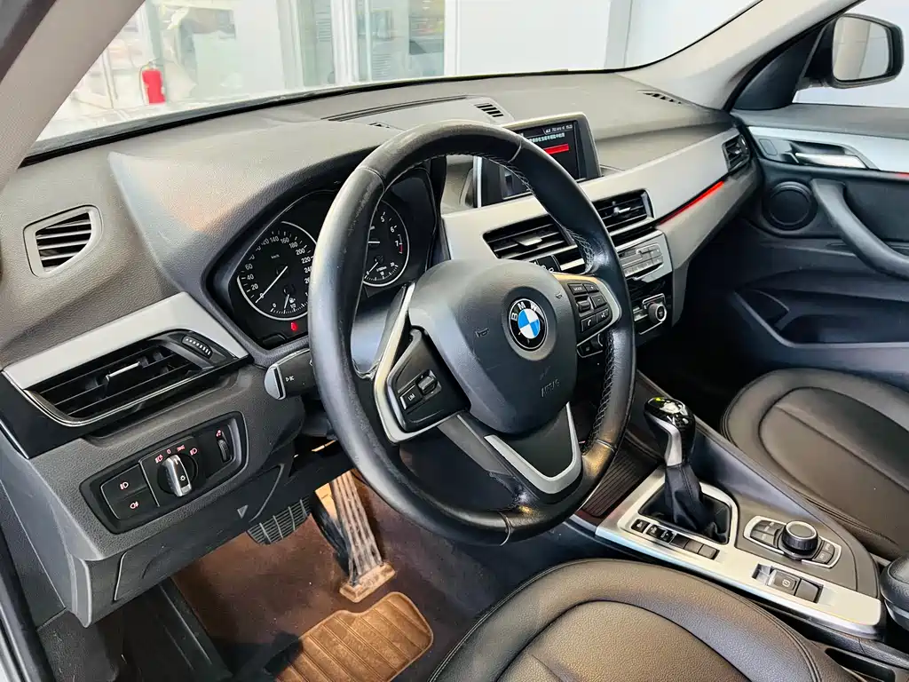 BMW X1 2017 — фото 20
