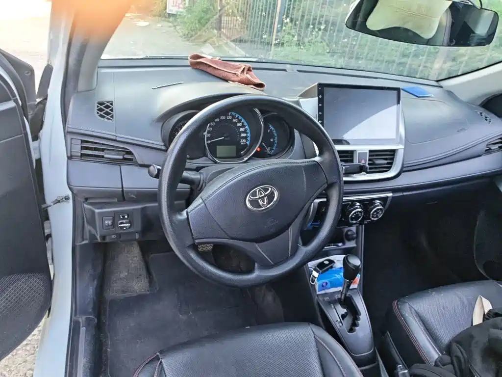 Toyota Yaris L 2019