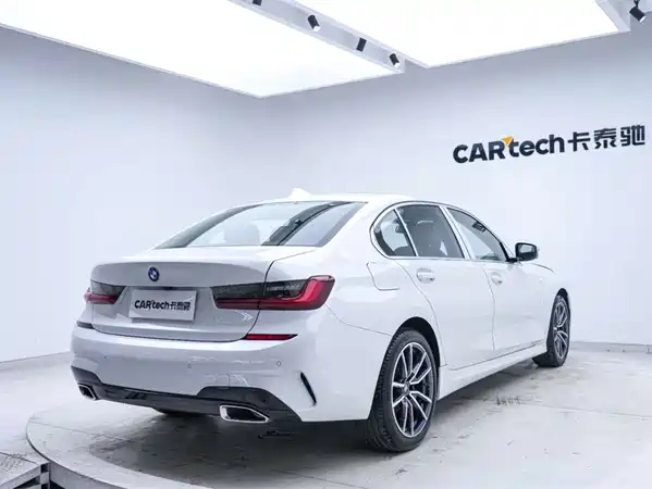 BMW 3 Series 2021