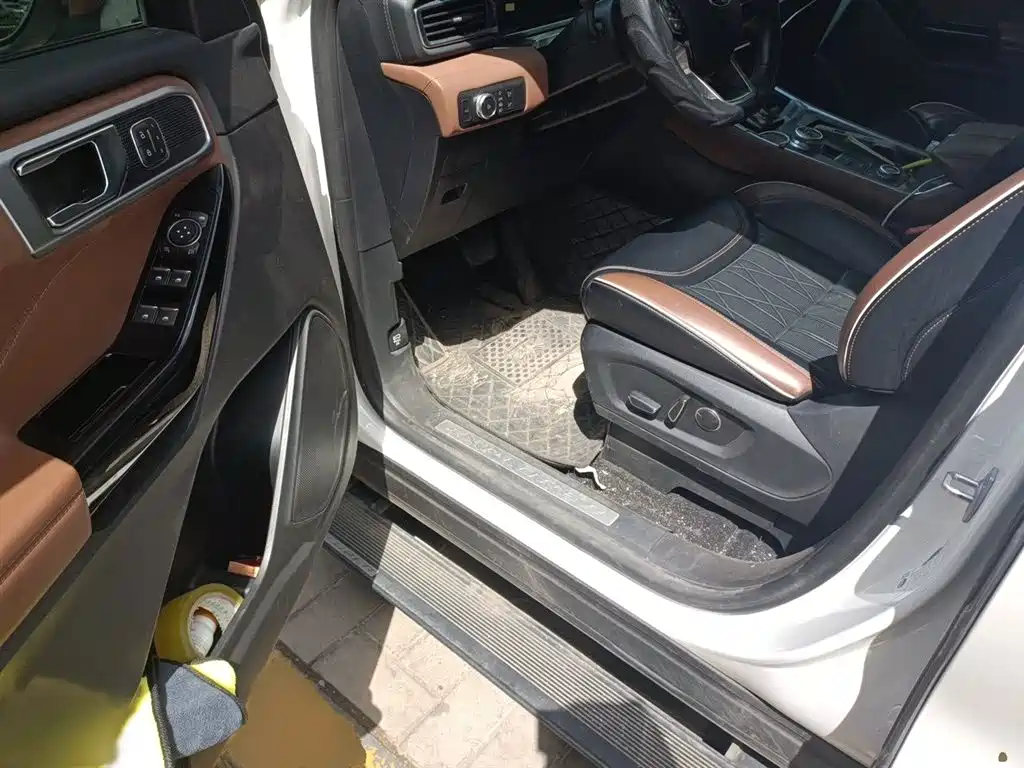 Ford Explorer 2022 — фото 14