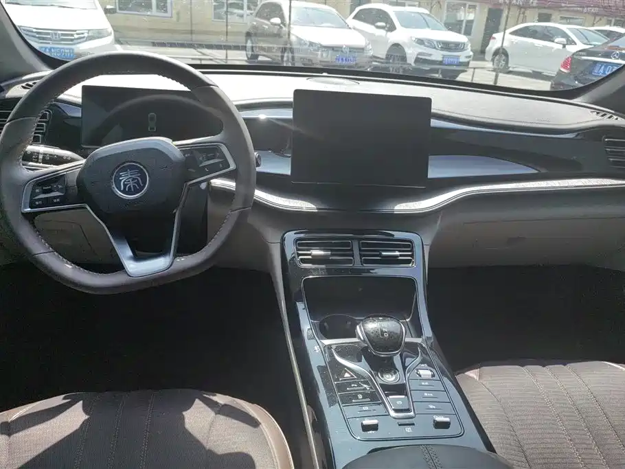 BYD Qin PLUS 2025 — фото 12