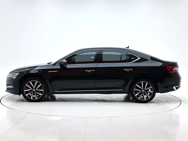Skoda Superb 2023