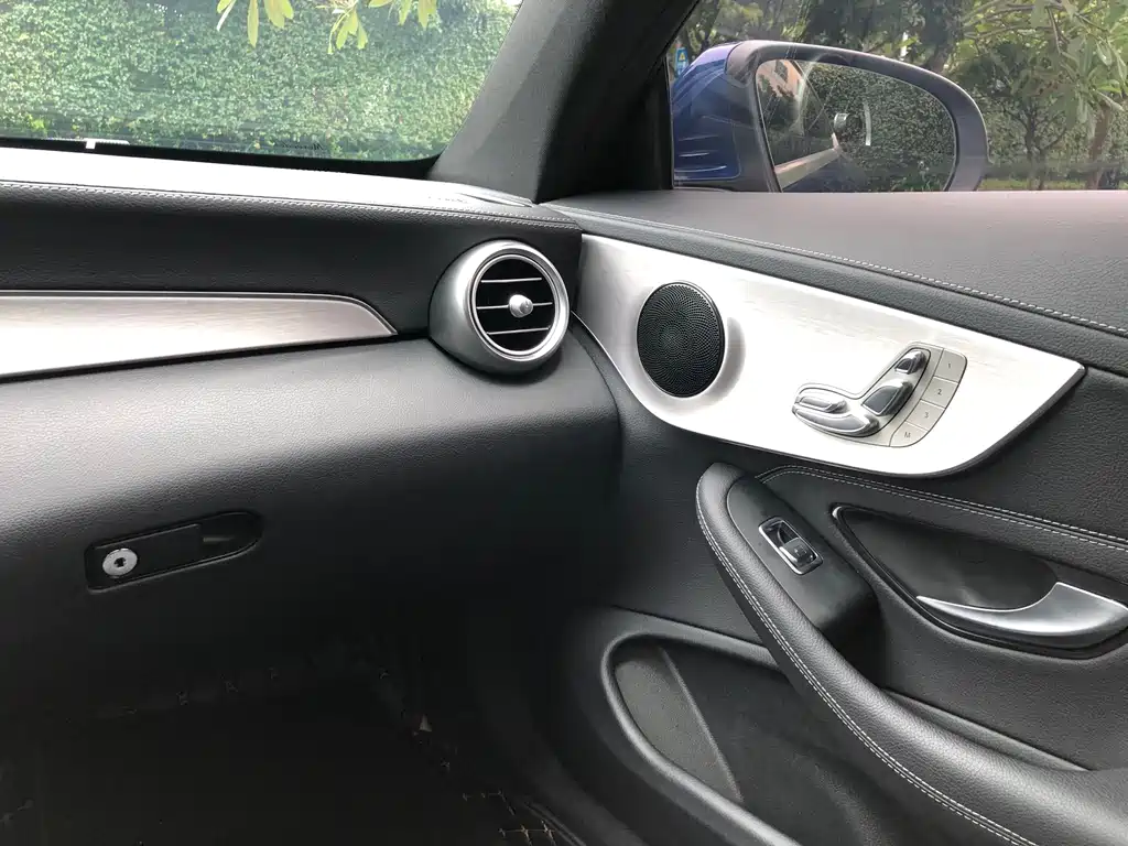 Mercedes-Benz C-Class 2020 — фото 13