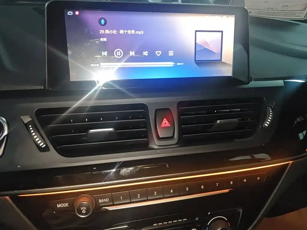 BMW 1 Series 2018 — фото 13