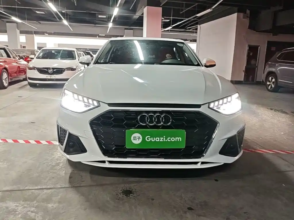 Audi A4L 2021