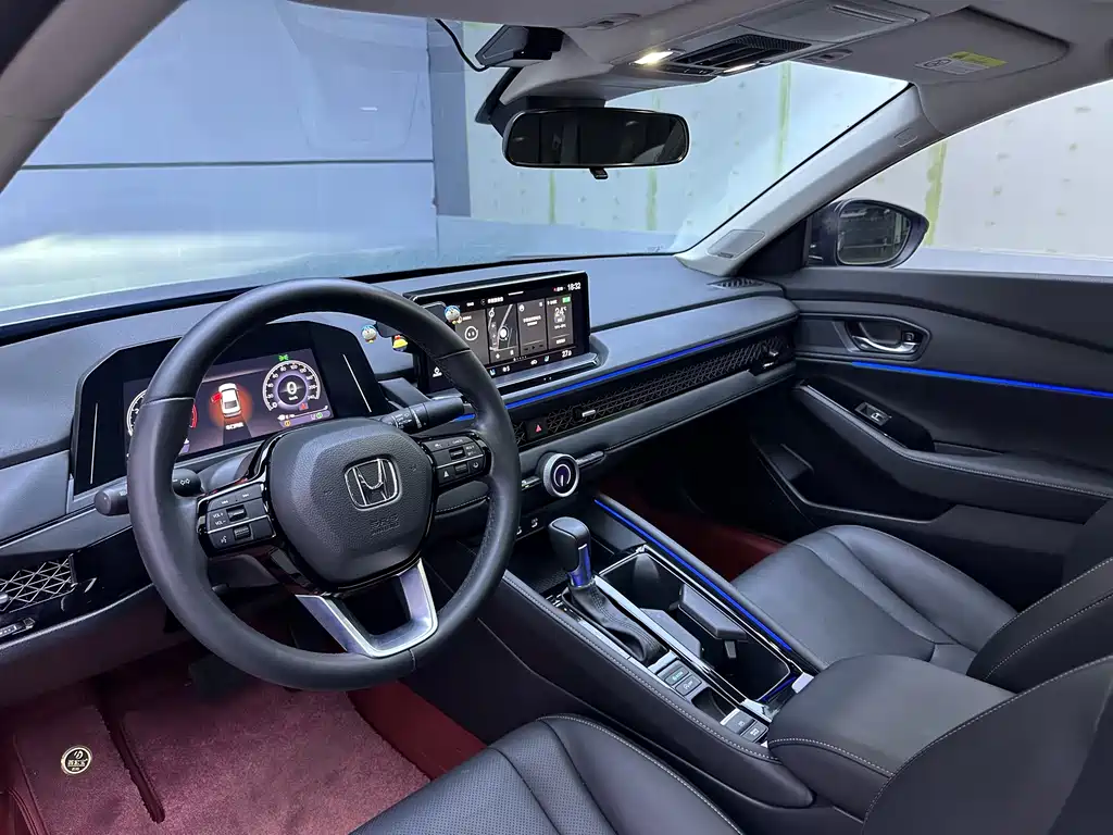 Honda Accord 2023 — фото 10