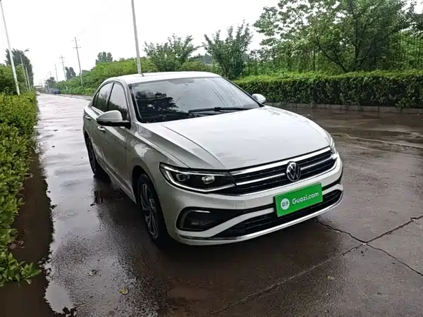 Volkswagen Bora 2023