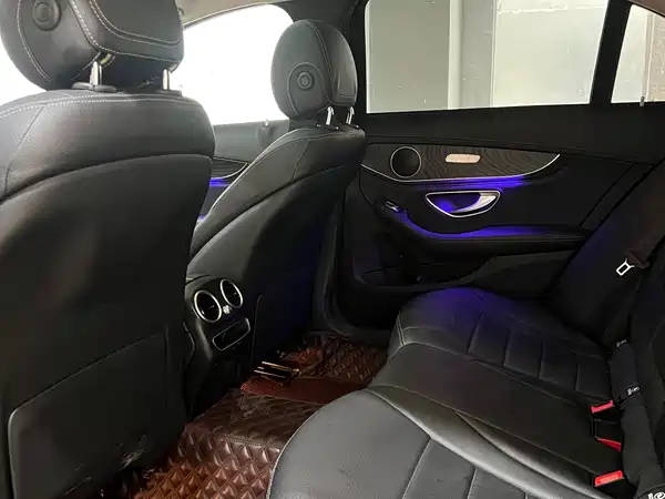 Mercedes-Benz C-Class 2019