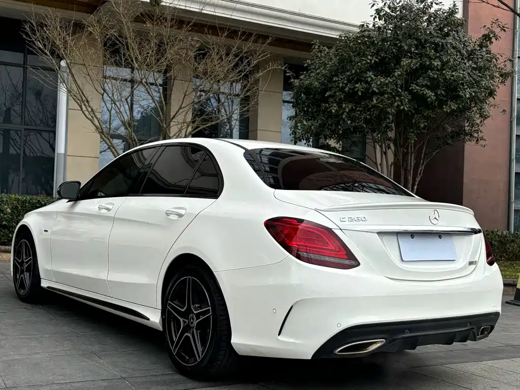 Mercedes-Benz C-Class 2021 — фото 16