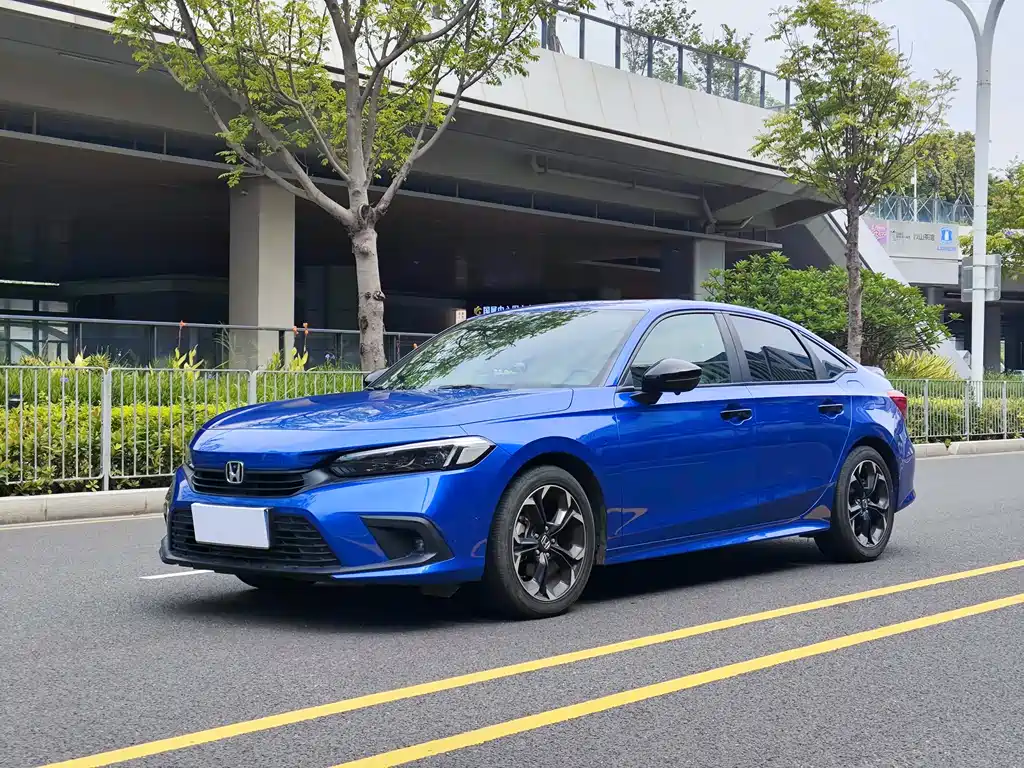 Honda Civic 2023 — фото 1