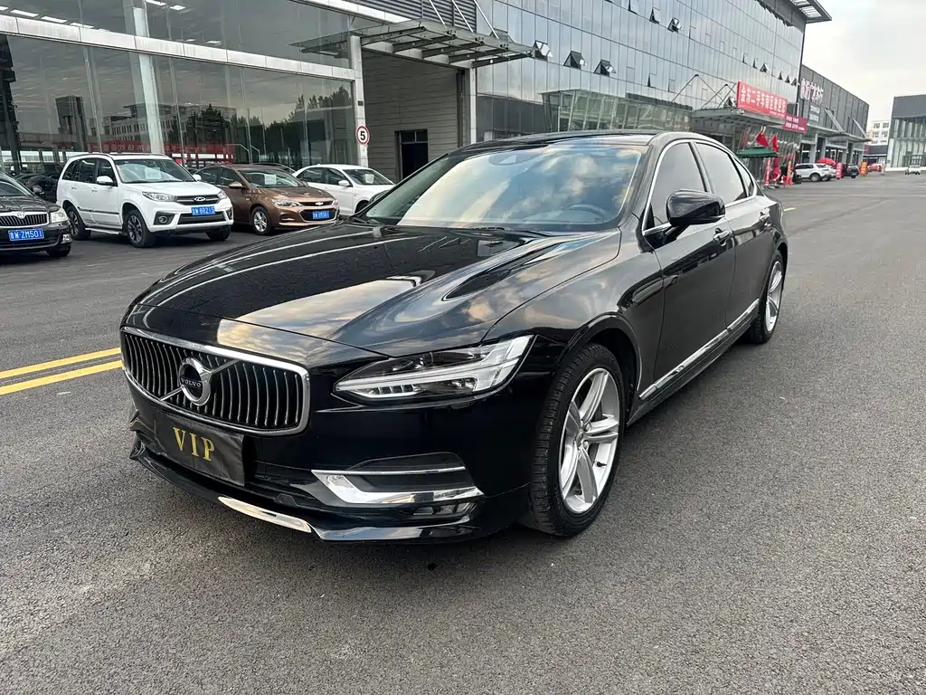 Volvo S90 2018 — фото 1