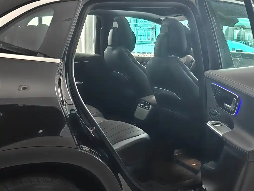 Mercedes-Benz EQE SUV 2025 — фото 12