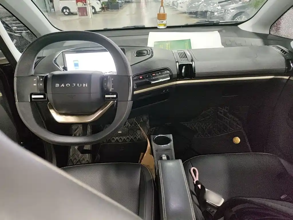 Baojun Kiwi EV 2021 — фото 10