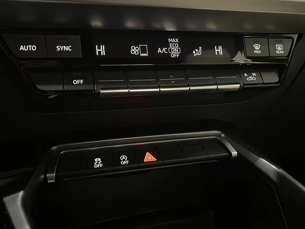 Audi A3 2021 — фото 14