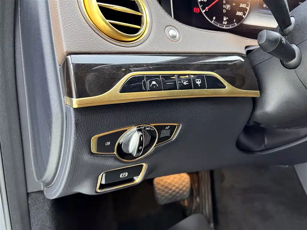 Mercedes-Benz Maybach S-Class 2018 — фото 27