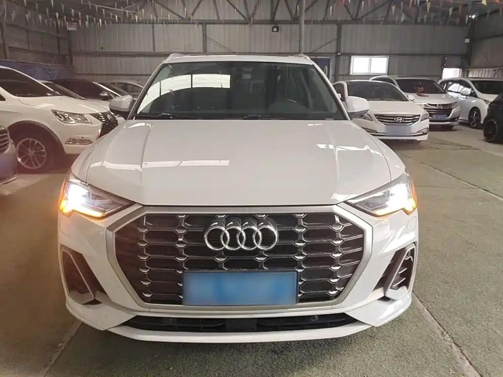 Audi Q3 2021