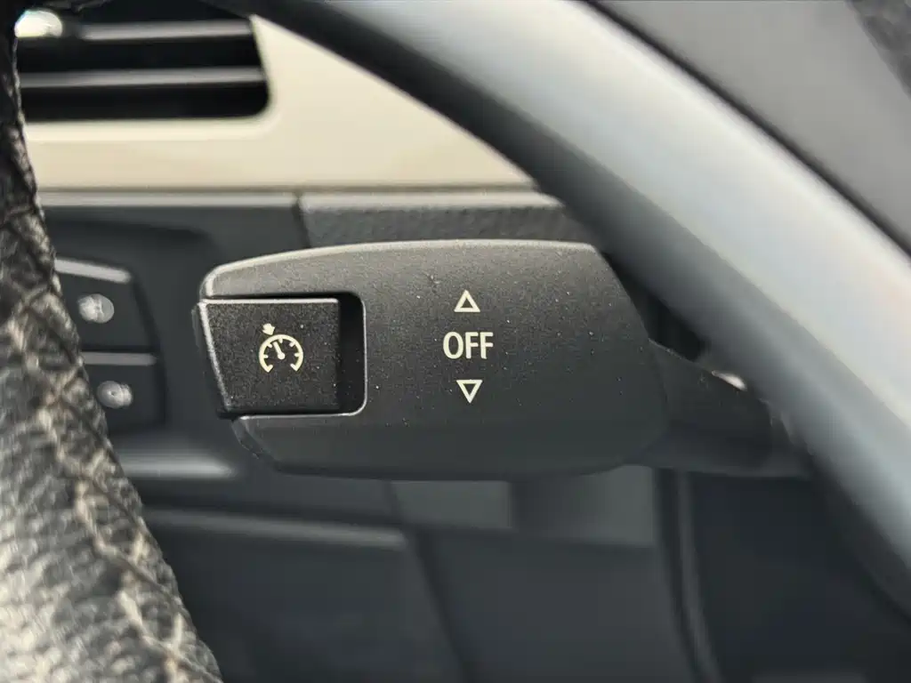 BMW 3 Series 2012 — фото 14