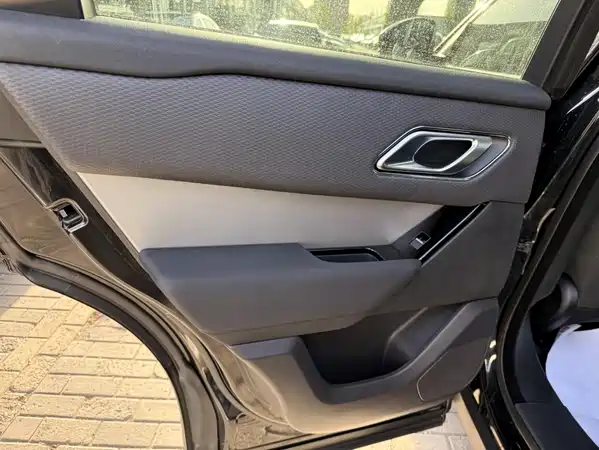 Land Rover Range Rover Velar 2024