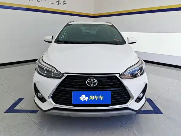 Toyota Yaris L 2022