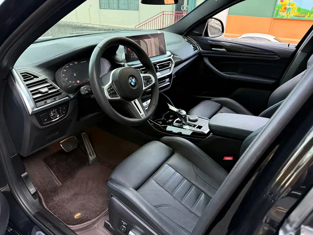 BMW X4 M40i 2023 — фото 8
