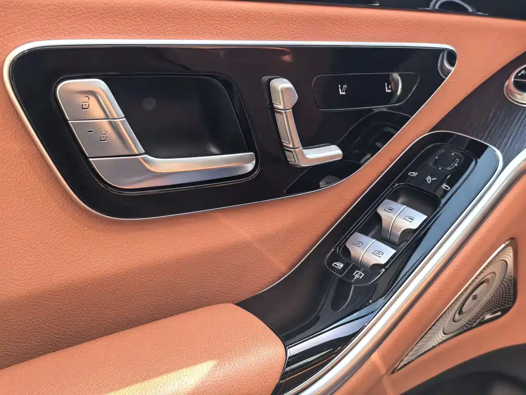 Mercedes-Benz S-Class 2023 — фото 16