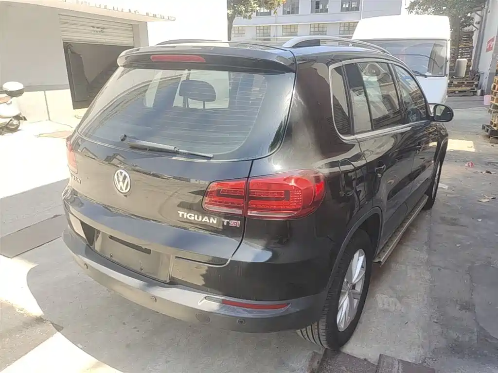 Volkswagen Tiguan 2015 — фото 7