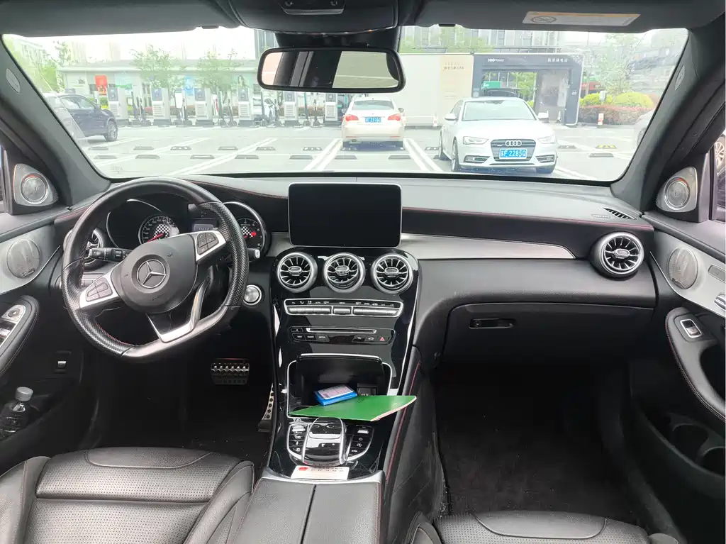 Mercedes-Benz GLC AMG 2019 — фото 8