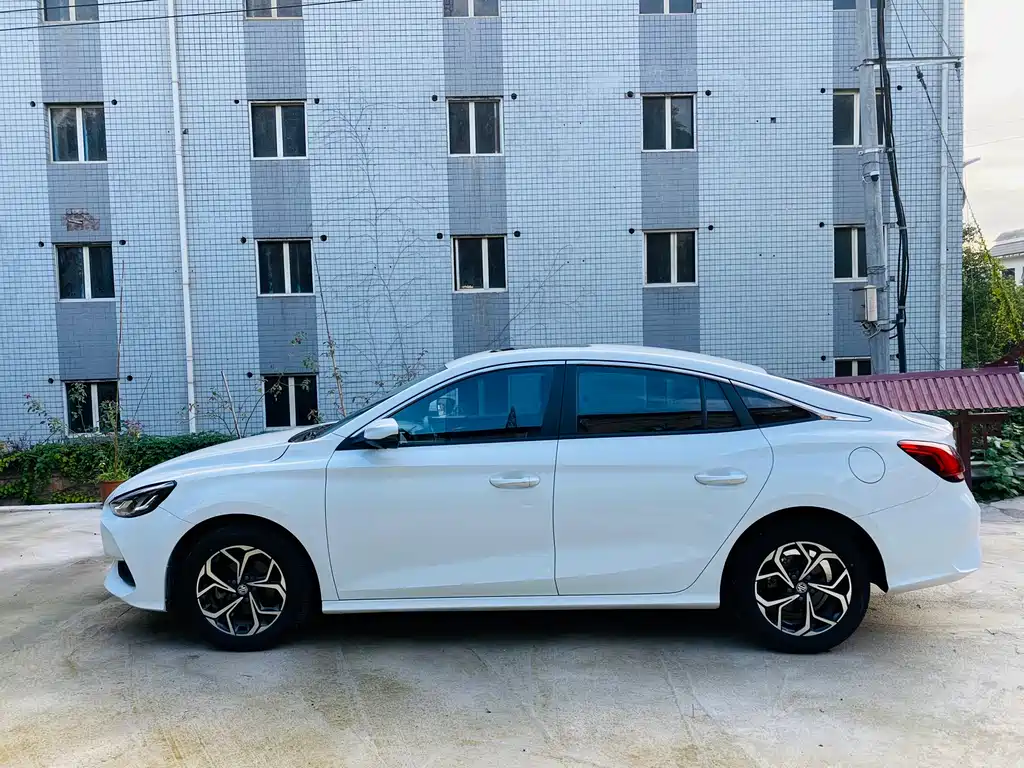 MG 5 2022