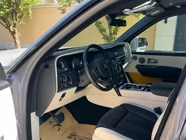 Rolls-Royce Cullinan 2022
