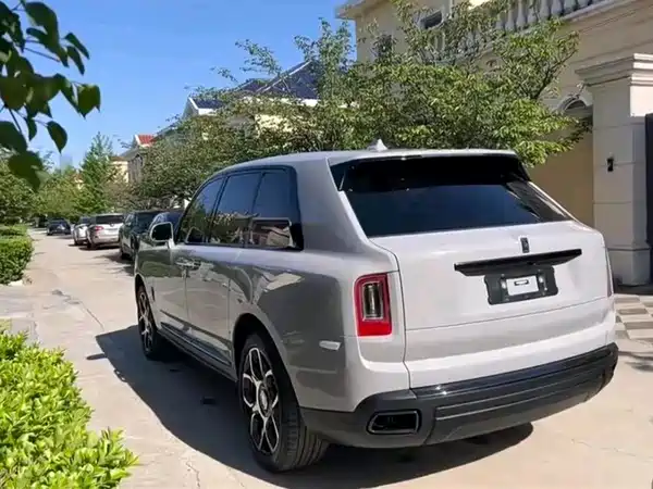 Rolls-Royce Cullinan 2022