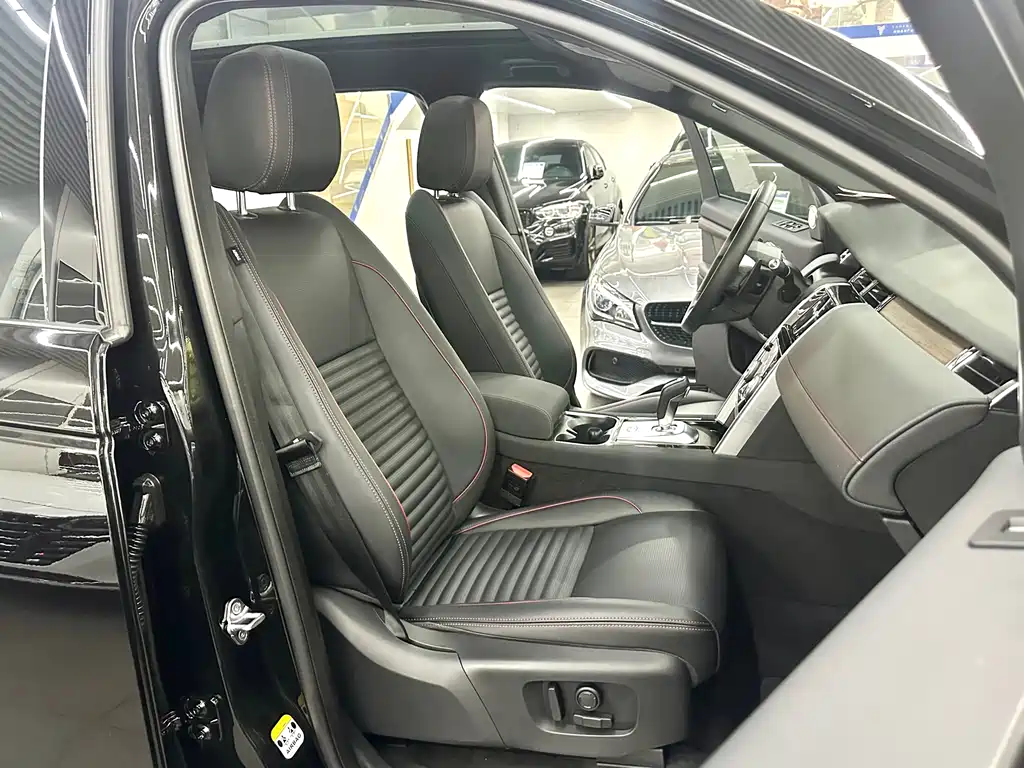 Land Rover Discovery Sport Hybrid 2021 — фото 22