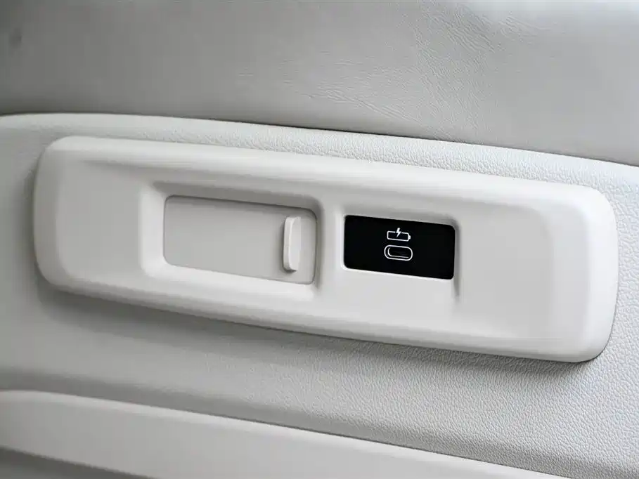 BMW X7 2022 — фото 25