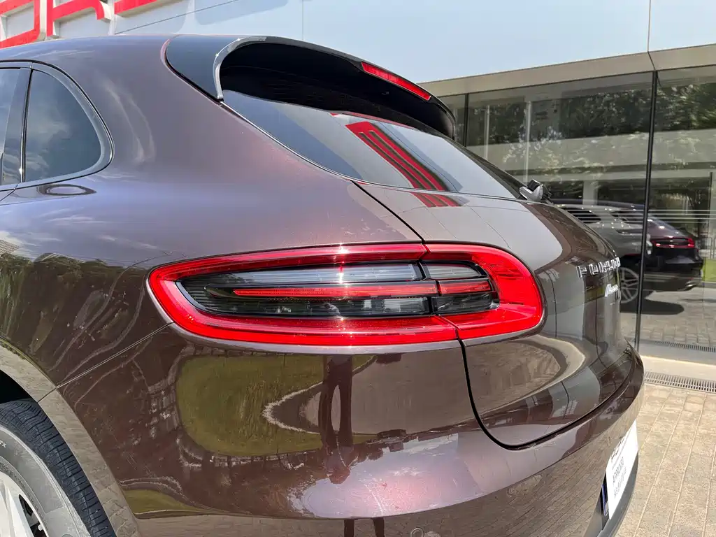 Porsche Macan 2016 — фото 11