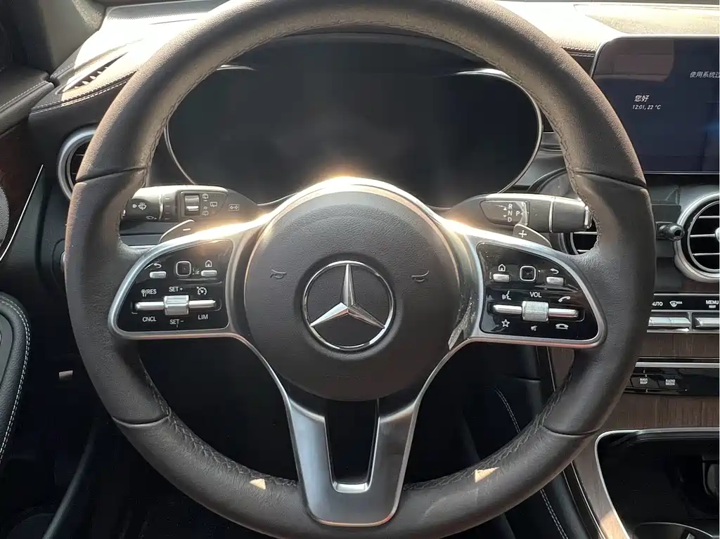 Mercedes-Benz GLC 2021 — фото 13