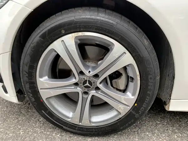 Mercedes-Benz C-Class 2019