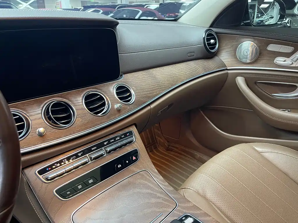 Mercedes-Benz E-Class 2023