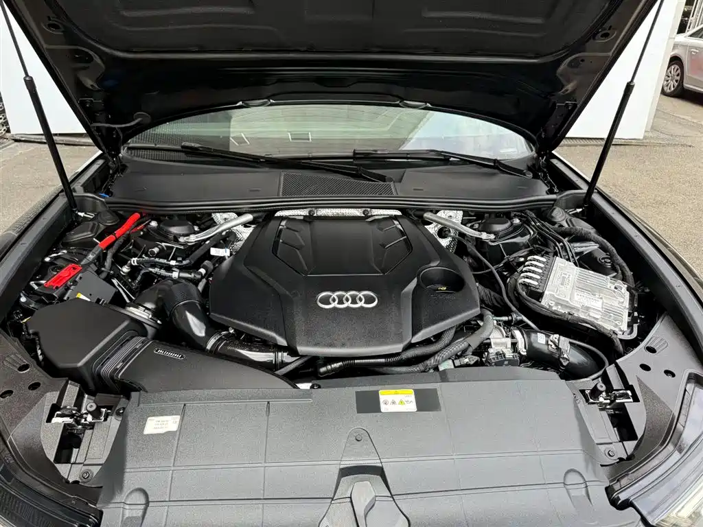 Audi A6L 2025 — фото 15