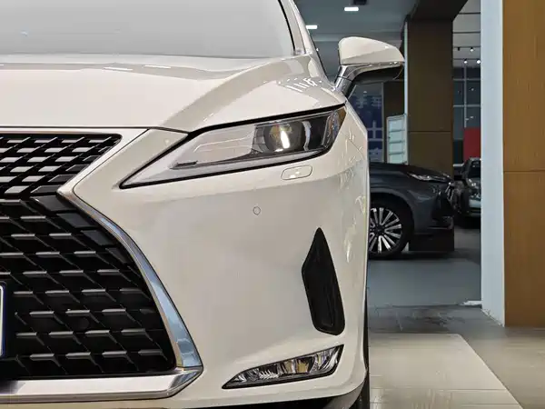 Lexus RX 2020