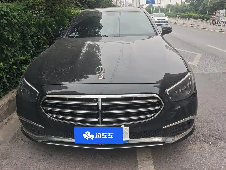 Mercedes-Benz E-Class 2023