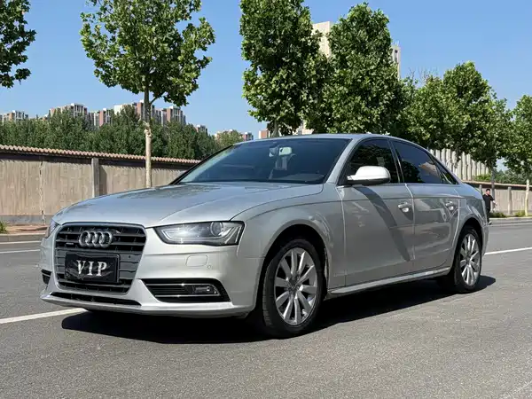 Audi A4L 2013