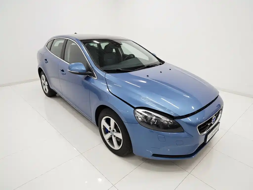 Volvo V40 2016