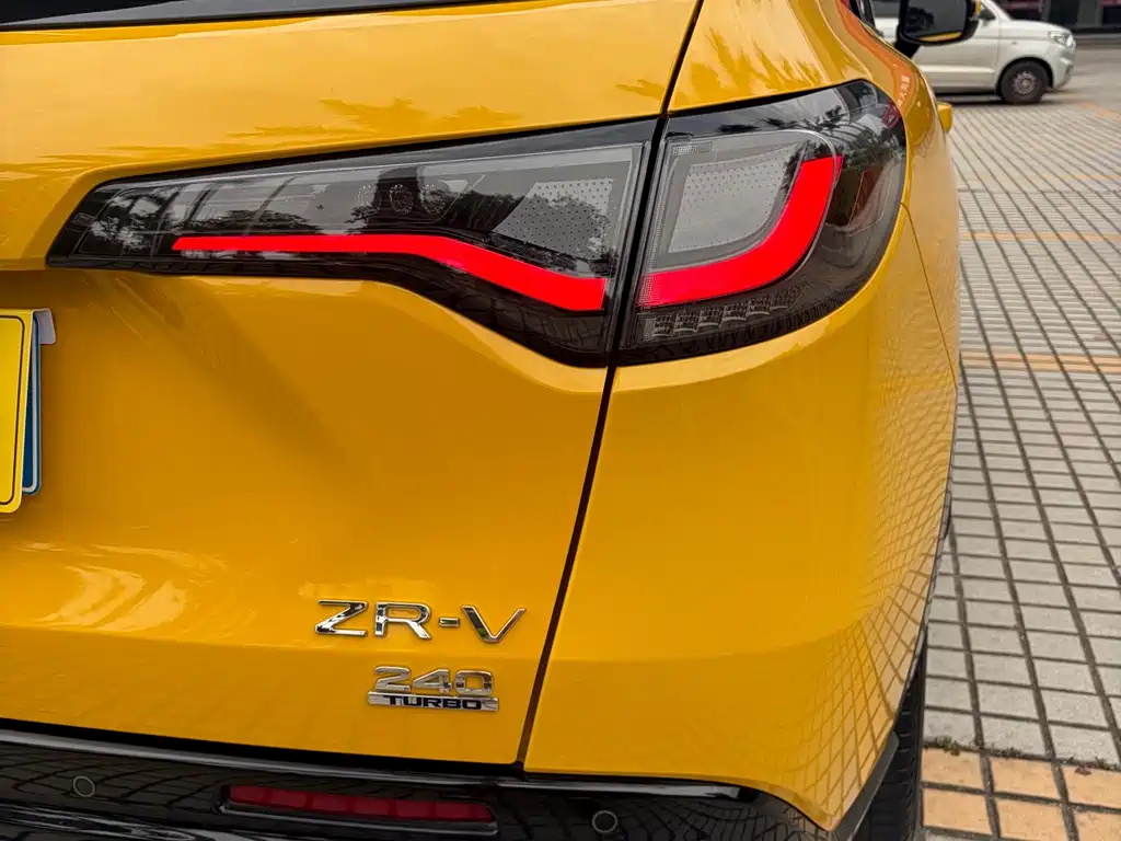 Honda ZR-V 2022 — фото 22