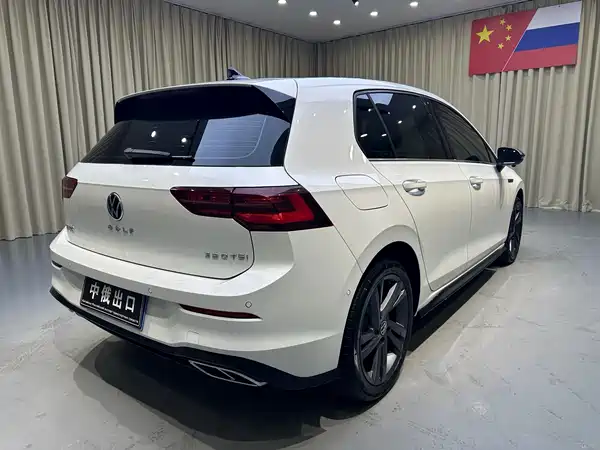 Volkswagen Golf 2023