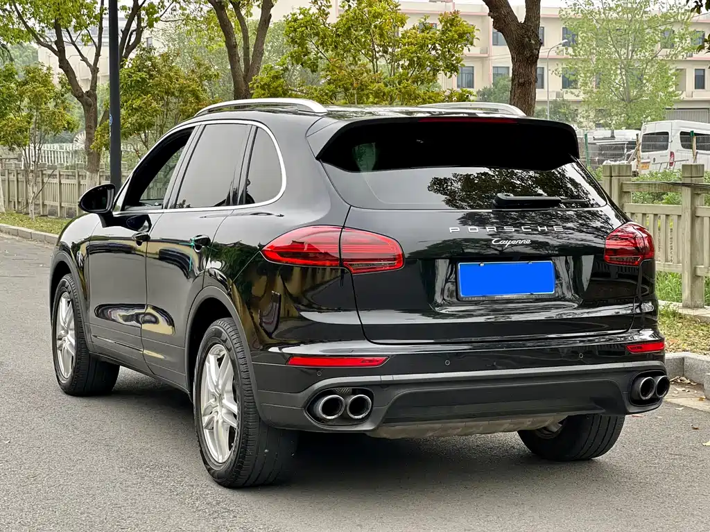 Porsche Cayenne 2017 — фото 6