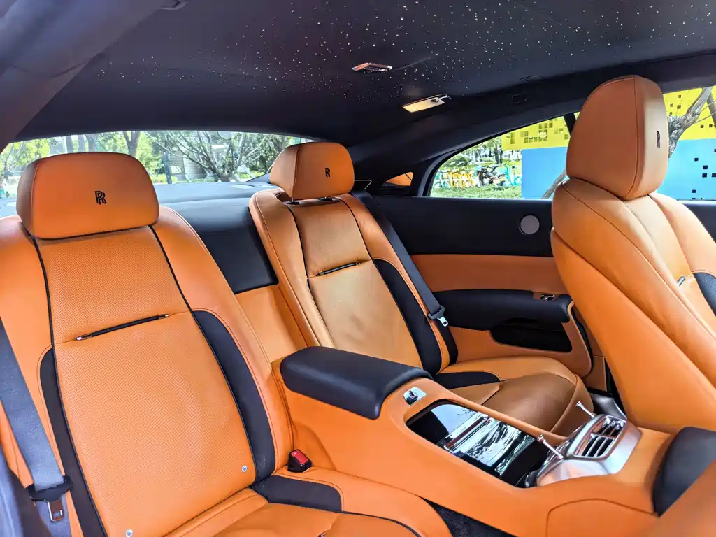Rolls-Royce Phantom 2022 — фото 13