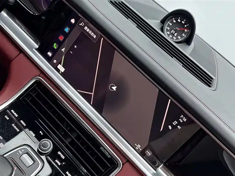 Porsche Panamera 2023 — фото 17