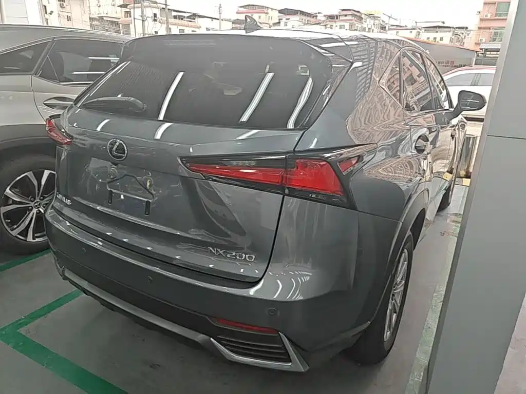 Lexus NX 2019