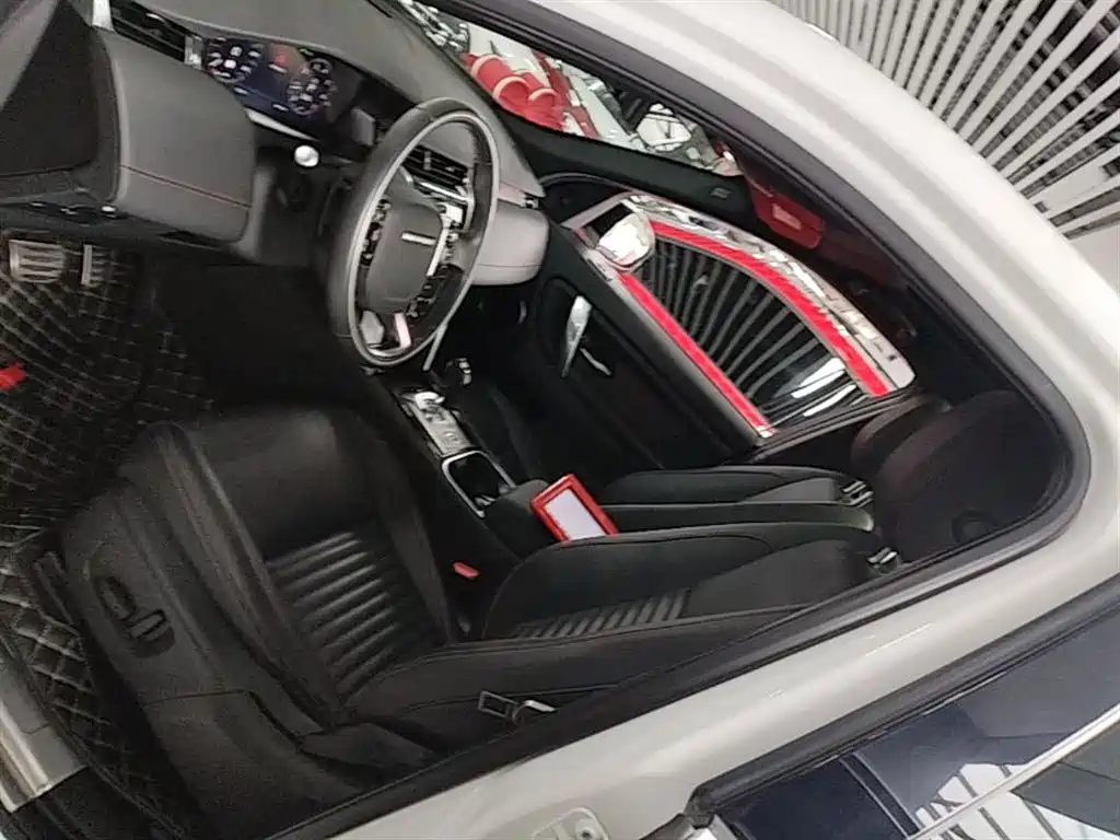 Land Rover Discovery Sport 2021 — фото 12