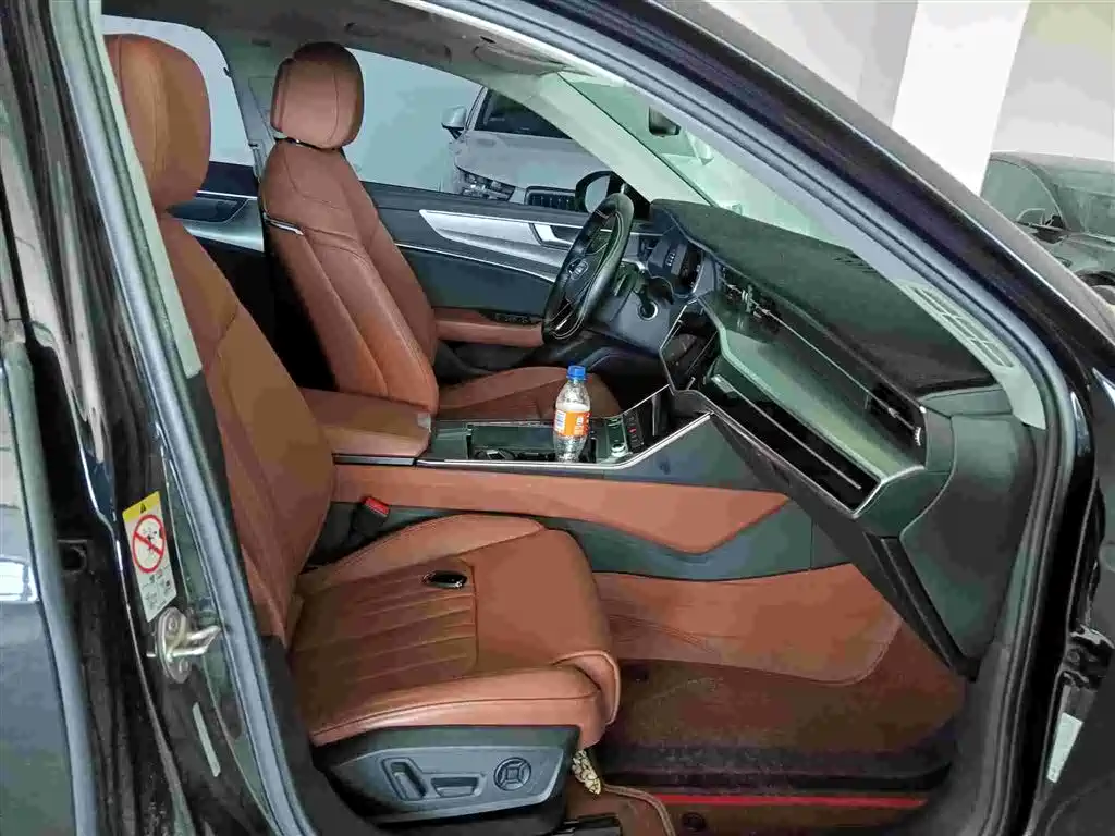 Audi A6L 2022 — фото 11