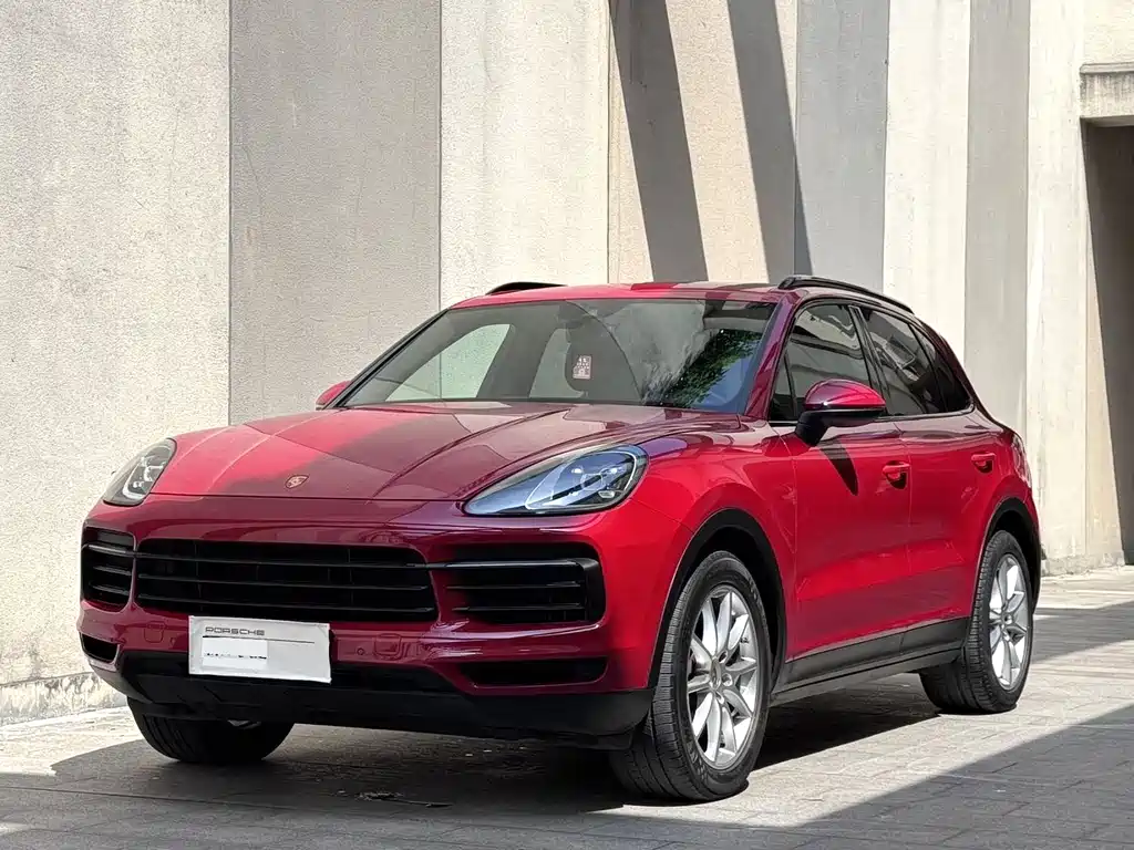 Porsche Cayenne 2020 — фото 1